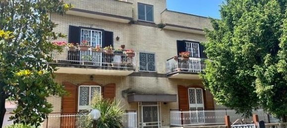 5-Zimmer Wohnung in Rome, Italy, Nr. 92705 8