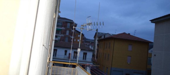 Apartamento de 3 dormitorios en Cengio, Italy No. 172265 12