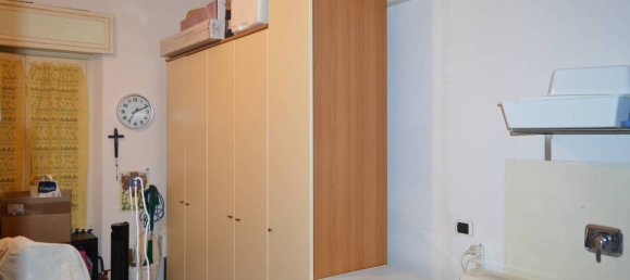 Apartamento de 3 dormitorios en Cengio, Italy No. 172265 5