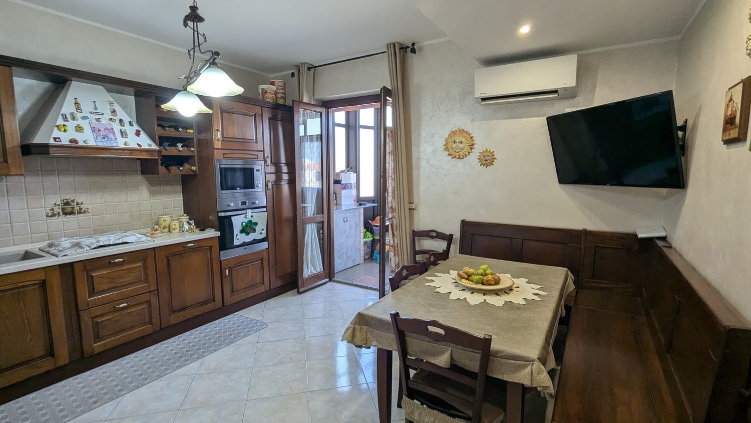 3 bedrooms Apartment in Aci Catena, Italy No. 163638