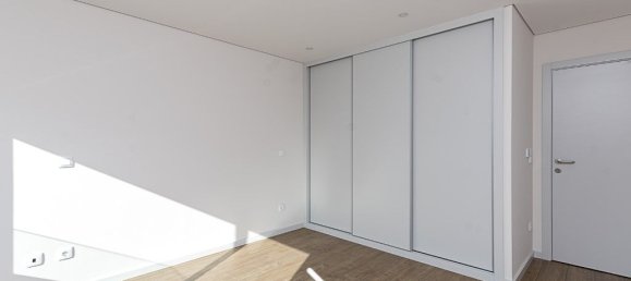 3 bedrooms Apartment in Porto, Portugal No. 105762 13