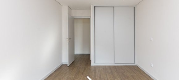 3 bedrooms Apartment in Porto, Portugal No. 105762 12