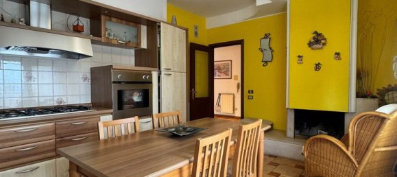 5 bedrooms Apartment in Guglionesi, Italy No. 310770 21