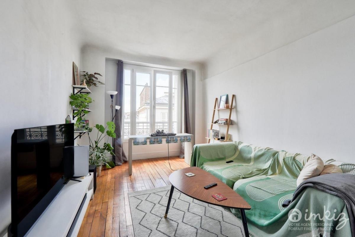 Apartamento de 1 dormitorio en Clichy, France No. 318562