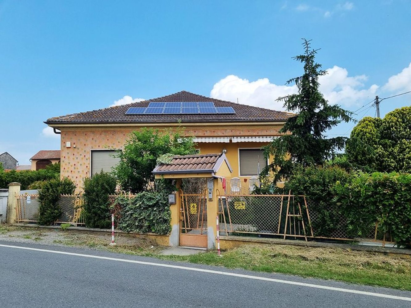 5-Zimmer Villa in Palazzolo Vercellese, Italy, Nr. 153111