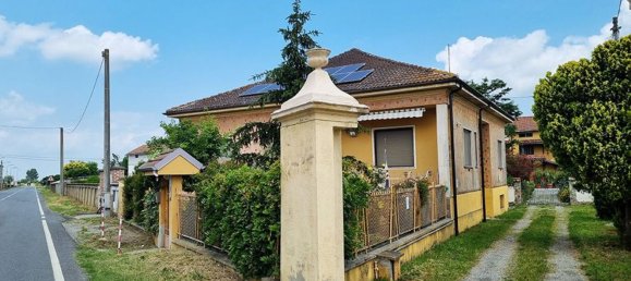 5-Zimmer Villa in Palazzolo Vercellese, Italy, Nr. 153111 25
