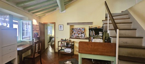 Apartamento de 3 habitaciónes en Florence, Italy No. 36456 4