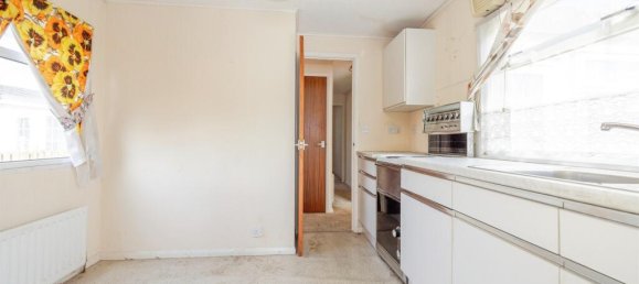 Парковка с 2 спальнями в Уотфорд, Великобритания № 6258 3