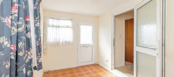 Парковка с 2 спальнями в Уотфорд, Великобритания № 6258 9