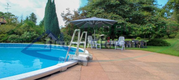 2 bedrooms House in Somma Lombardo, Italy No. 293509 3