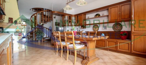 2 bedrooms House in Somma Lombardo, Italy No. 293509 15