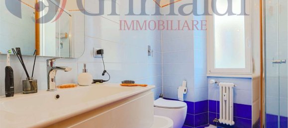 3 rooms Apartment in Rome, Italy No. 228272 27