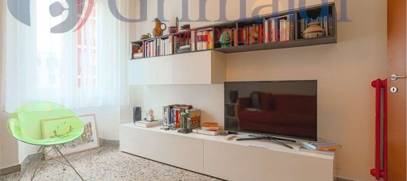 3 rooms Apartment in Rome, Italy No. 228272 8