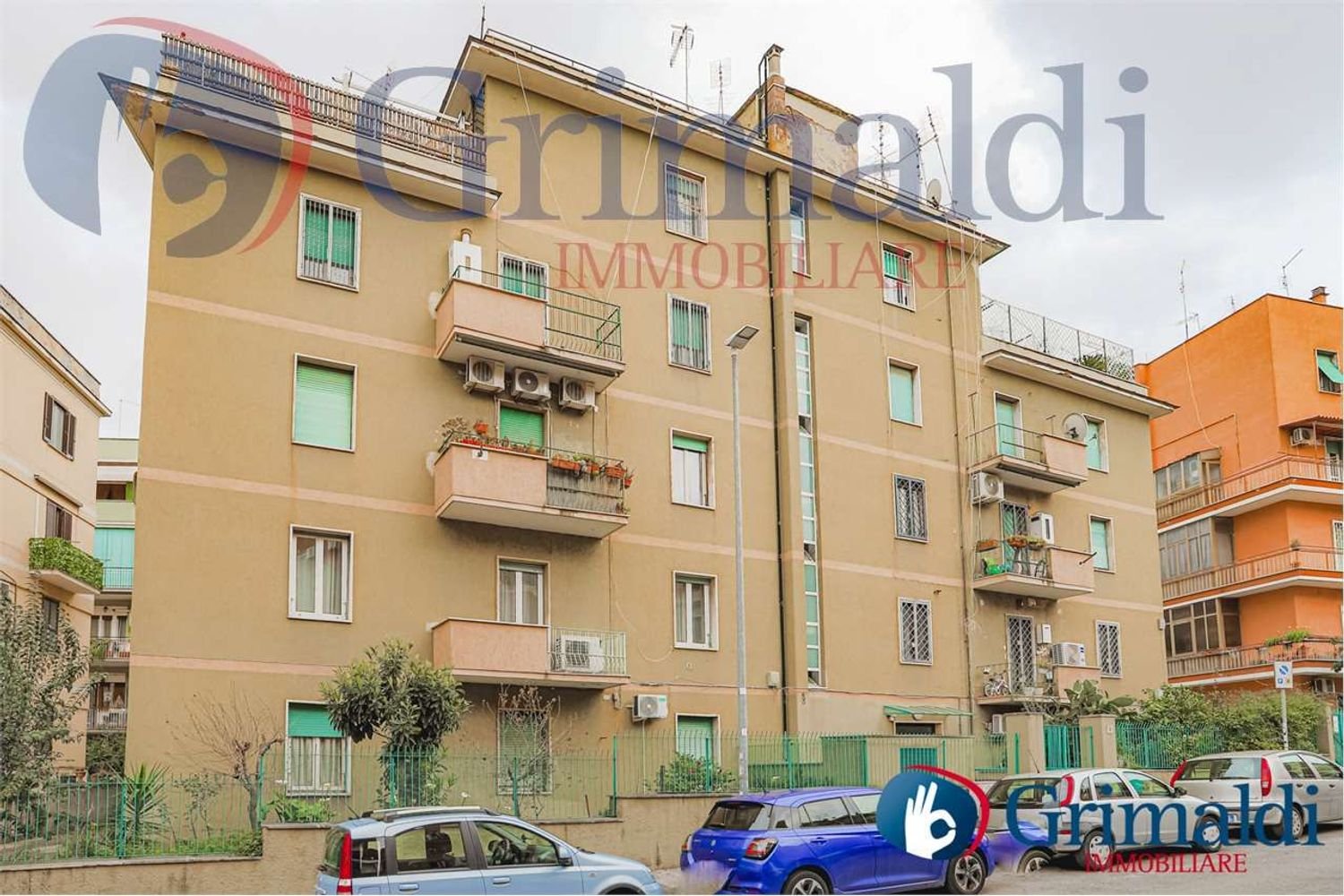 3 rooms Apartment in Rome, Italy No. 228272