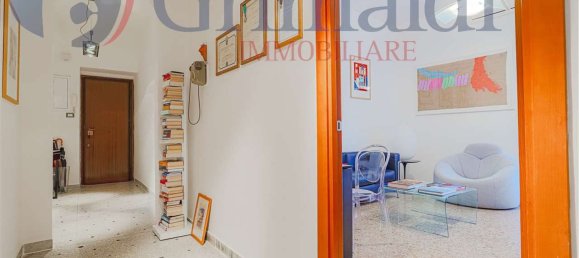3 rooms Apartment in Rome, Italy No. 228272 10
