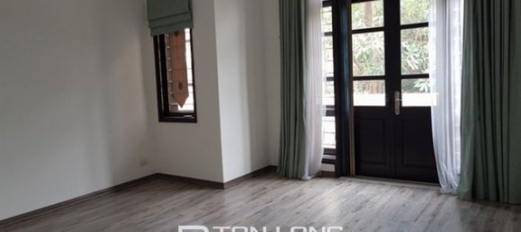 4 bedrooms Villa in Tay Ho, Vietnam No. 1912 6