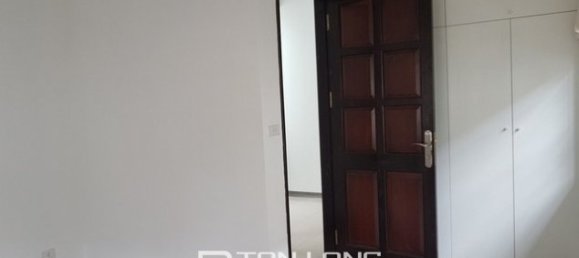 4 bedrooms Villa in Tay Ho, Vietnam No. 1912 10