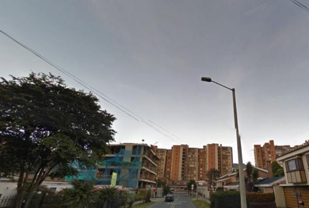 Casa de 4 dormitorios en Bogotá, Colombia No. 12598