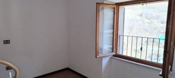 5 rooms Apartment in Preci, Italy No. 69816 21