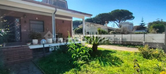 3 bedrooms Villa in Ardea, Italy No. 210069 3