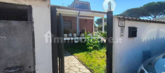 3 bedrooms Villa in Ardea, Italy No. 210069 2