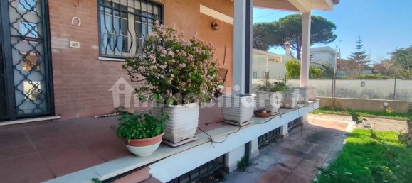 3 bedrooms Villa in Ardea, Italy No. 210069 6