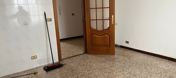 3 rooms Apartment in Borgo Ticino, Italy No. 148484 5