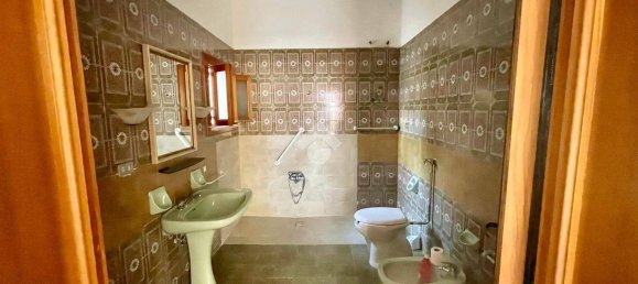 3 bedrooms House in Racale, Italy No. 280618 18