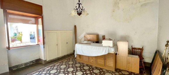 3 bedrooms House in Racale, Italy No. 280618 4