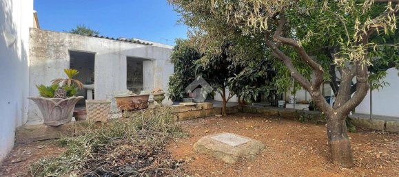 3 bedrooms House in Racale, Italy No. 280618 35