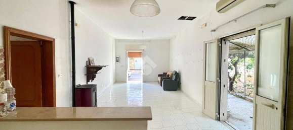 3 bedrooms House in Racale, Italy No. 280618 25