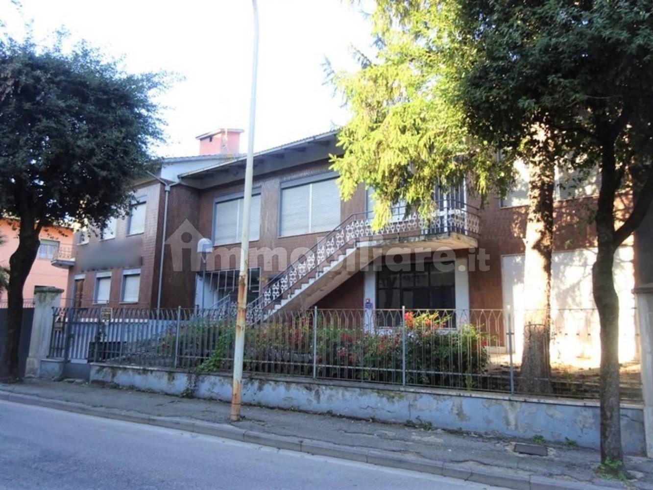 5 rooms Warehouse in Tolentino, Italy No. 86377