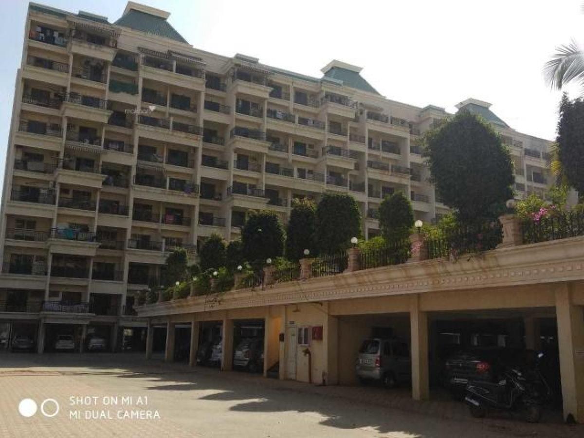 3 bedrooms House in Pune, India No. 23422