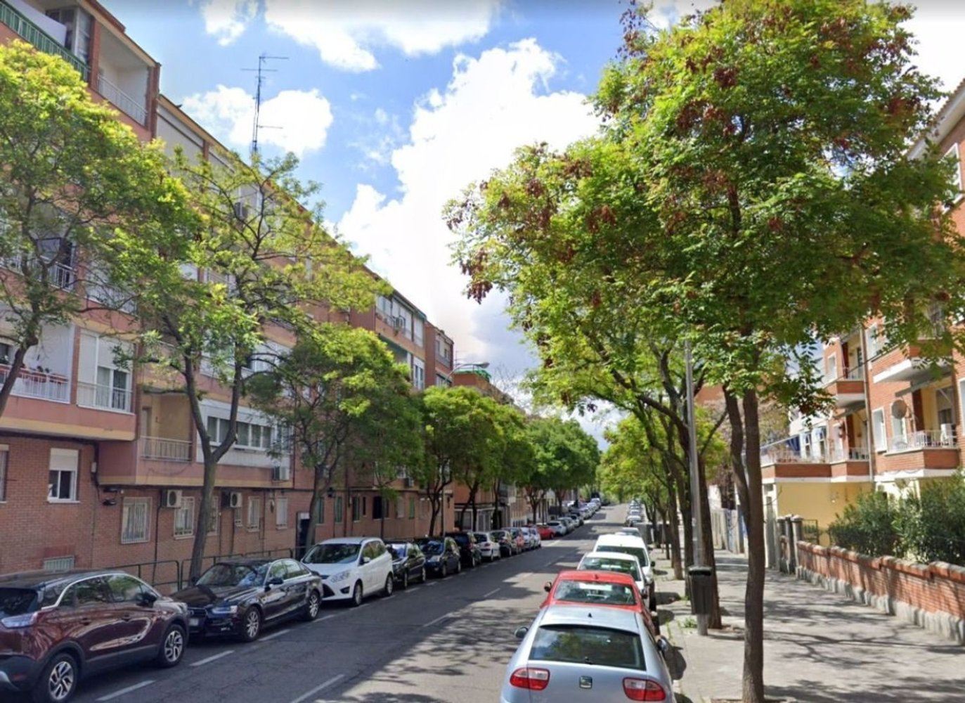 2 bedrooms Apartment in Madrid, Spain No. 191982