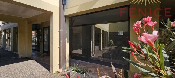 3 rooms Commercial property in Caerano di San Marco, Italy No. 327764 4