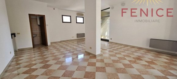 3 rooms Commercial property in Caerano di San Marco, Italy No. 327764 29
