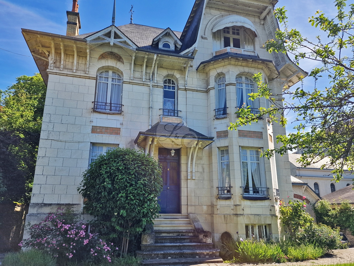 Дом с 5 спальнями в Блуа, Франция № 62412