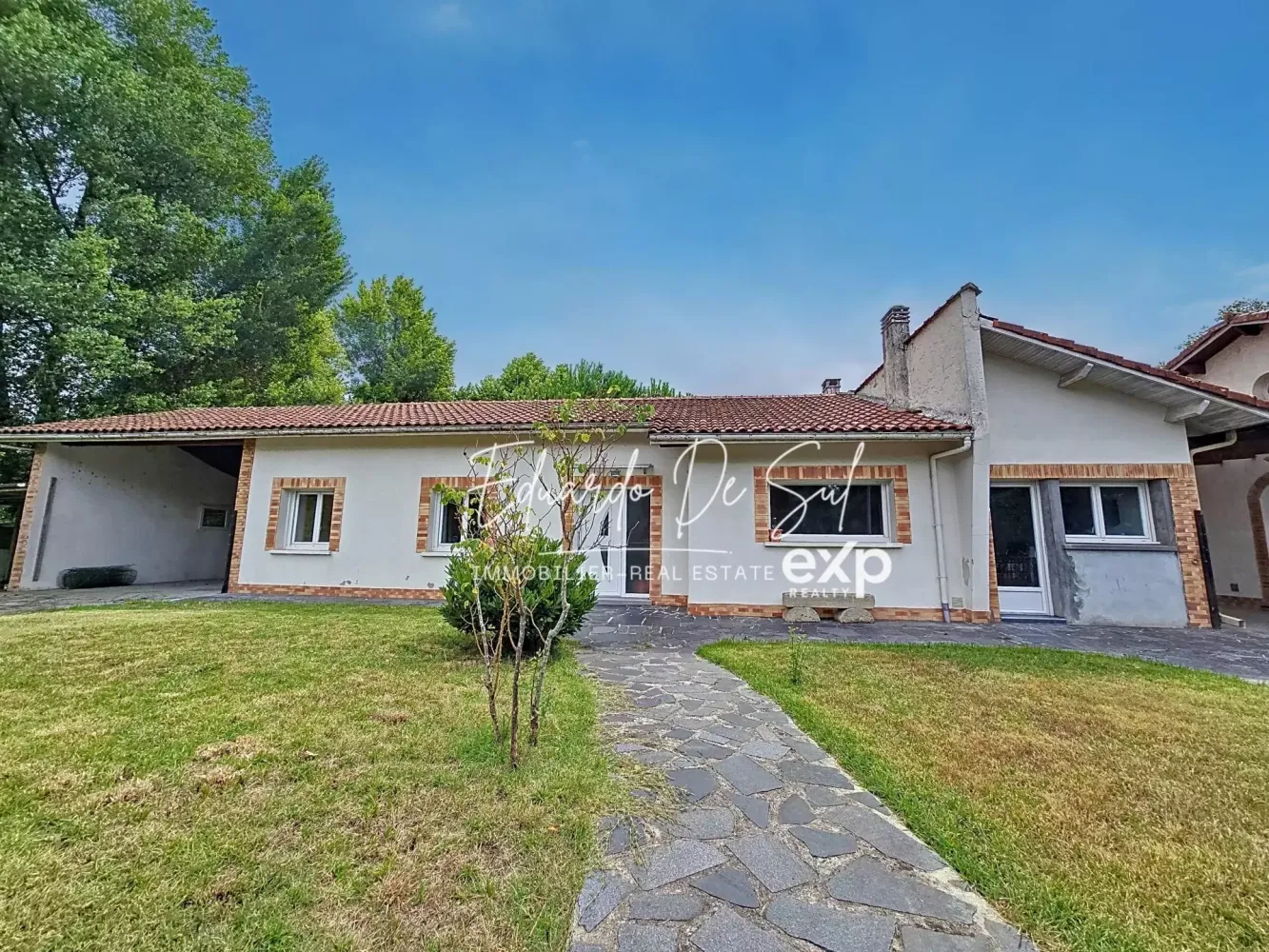 3 bedrooms House in Merignac, France No. 351947