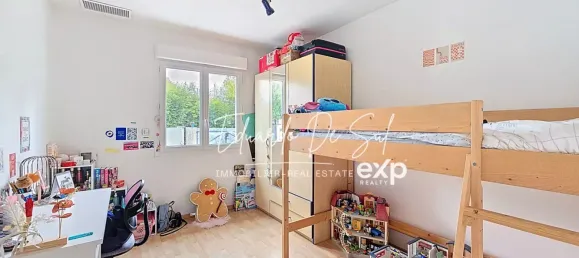 3 bedrooms House in Merignac, France No. 351947 9