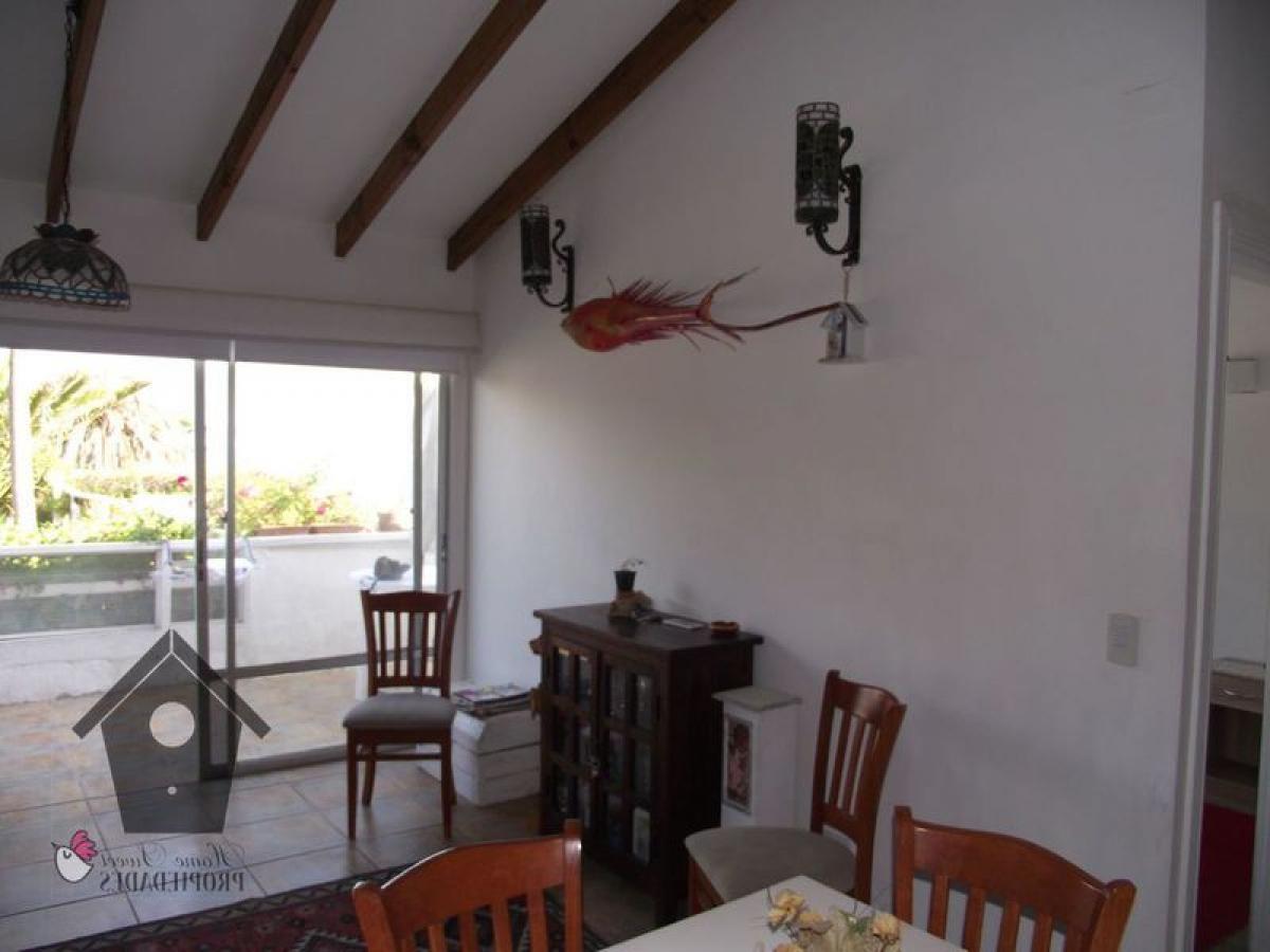 3 bedrooms House in Valparaiso, Chile No. 2555