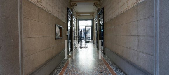 Apartamento T1 em Milan, Italy N.º 241766 23