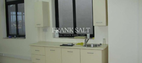 73m² Office in Saint Julian's, Malta No. 12808 11