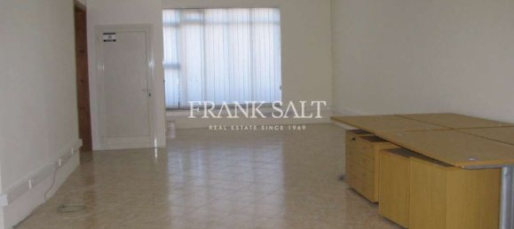 73m² Office in Saint Julian's, Malta No. 12808 3