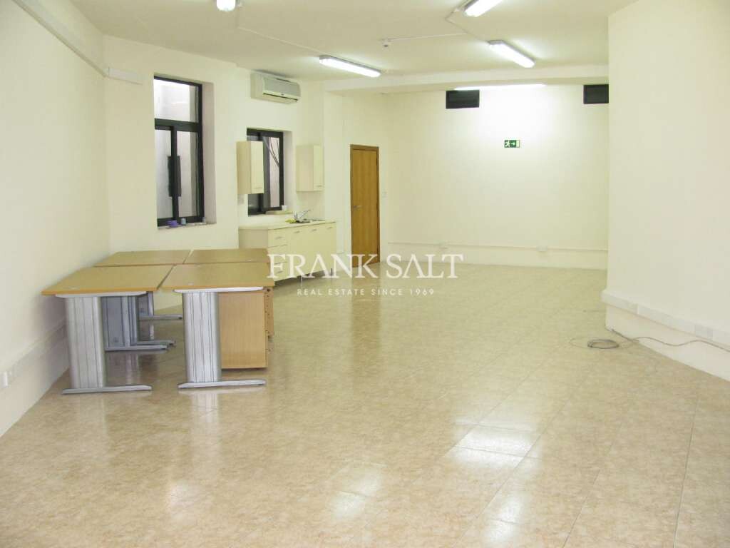 Büro in Saint Julian's, Malta 73m², Nr. 12808