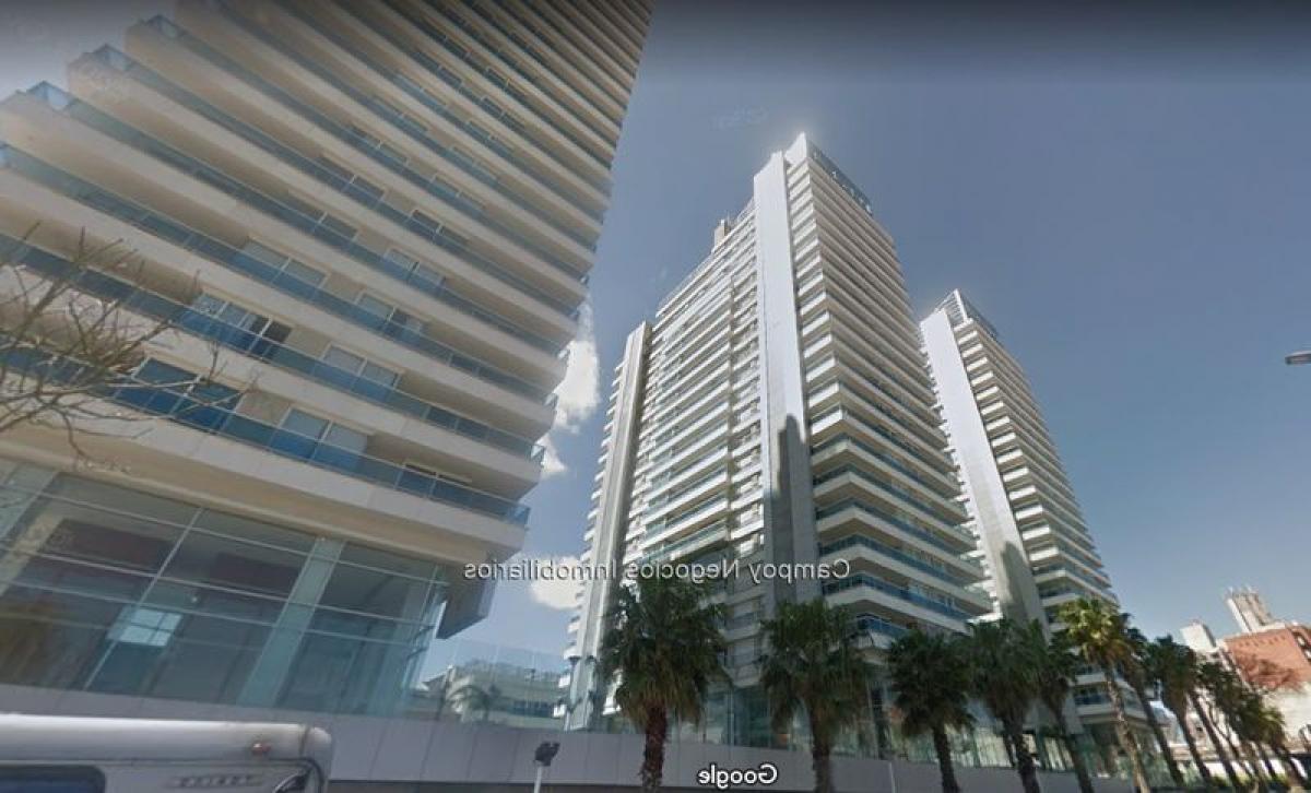 2 bedrooms Apartment in Montevideo, Uruguay No. 9260