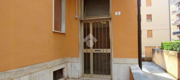 3 bedrooms Apartment in Verona, Italy No. 313083 6