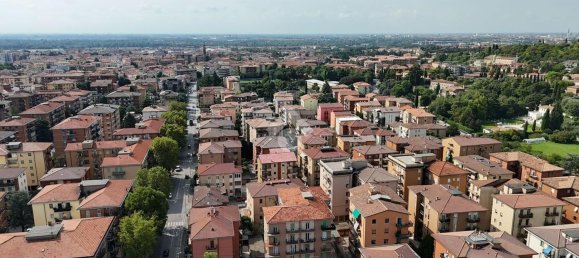 3 bedrooms Apartment in Verona, Italy No. 313083 5