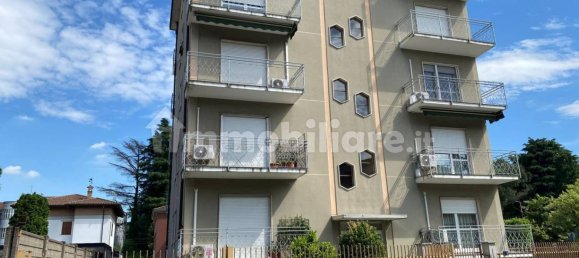 Apartamento de 2 dormitorios en Castellanza, Italy No. 338706 11
