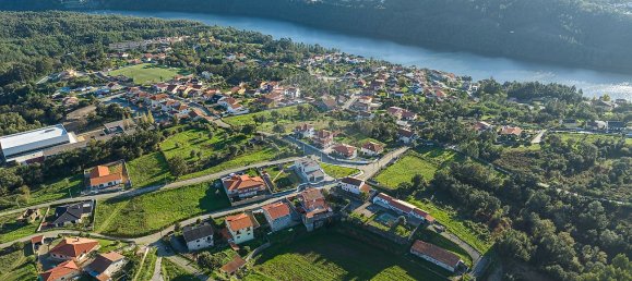 4 bedrooms House in Penafiel, Portugal No. 22722 28