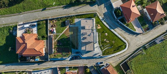 4 bedrooms House in Penafiel, Portugal No. 22722 25